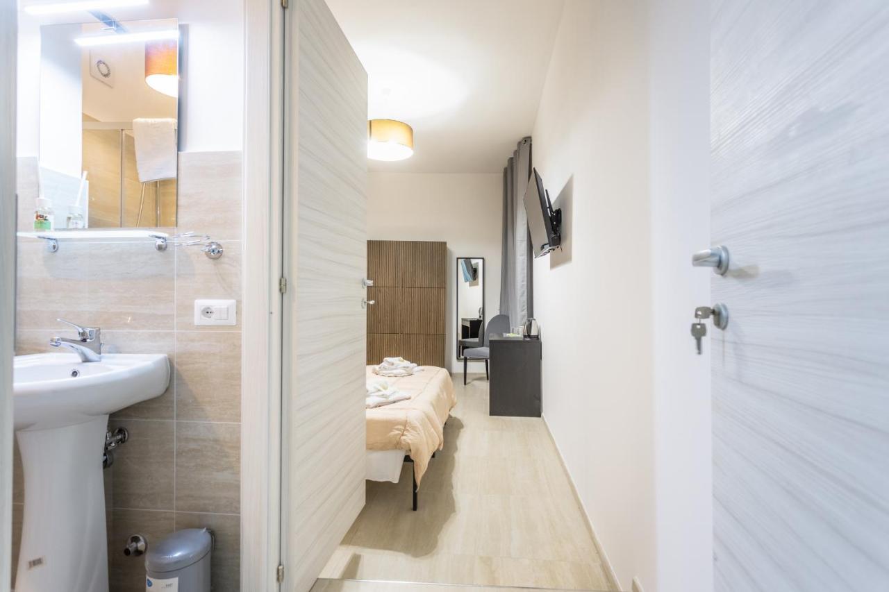 Ethnos Relais Vaticano Рим Екстериор снимка
